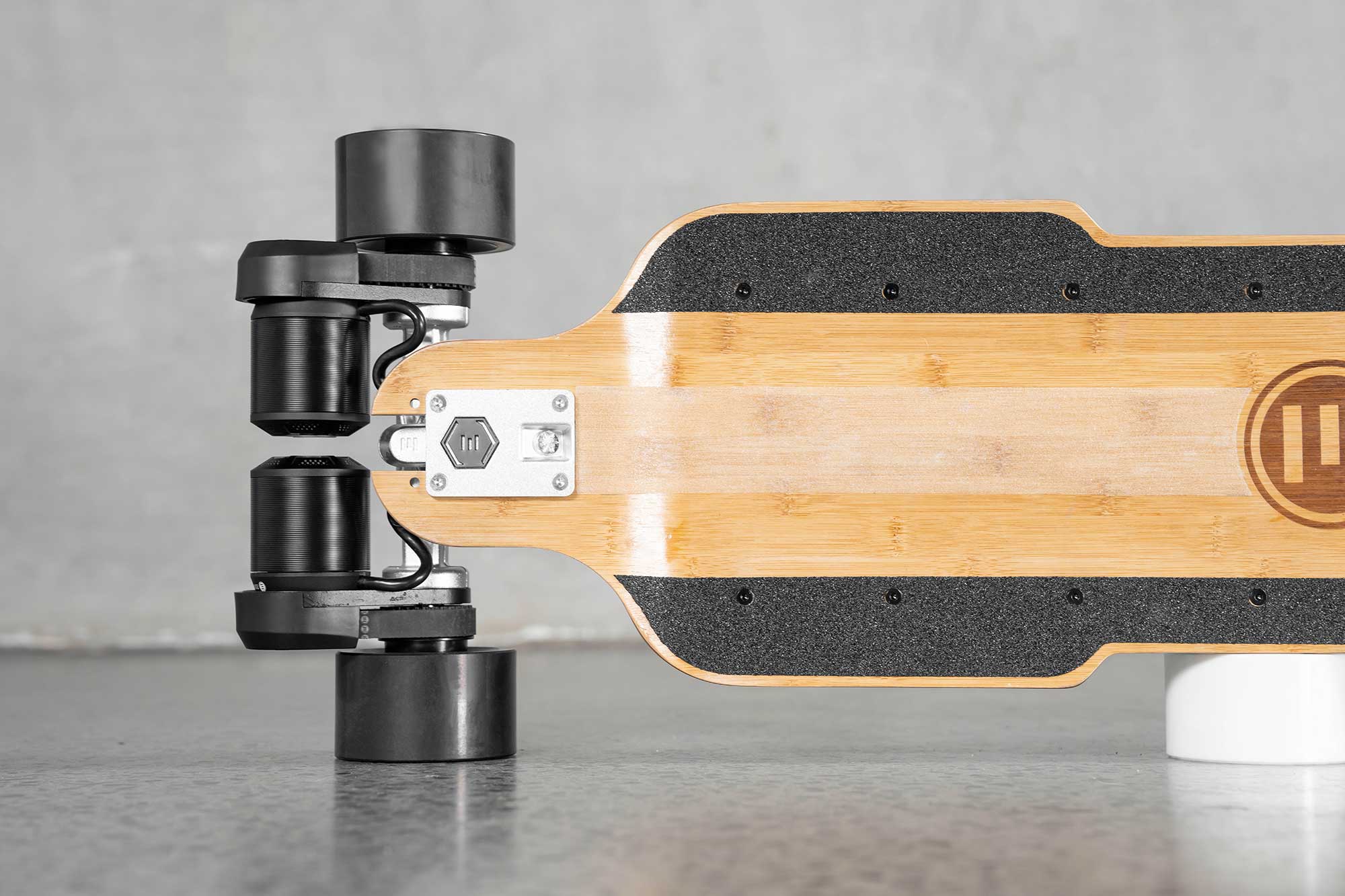 Diablo Bamboo Street Electric Skateboard - Image 7