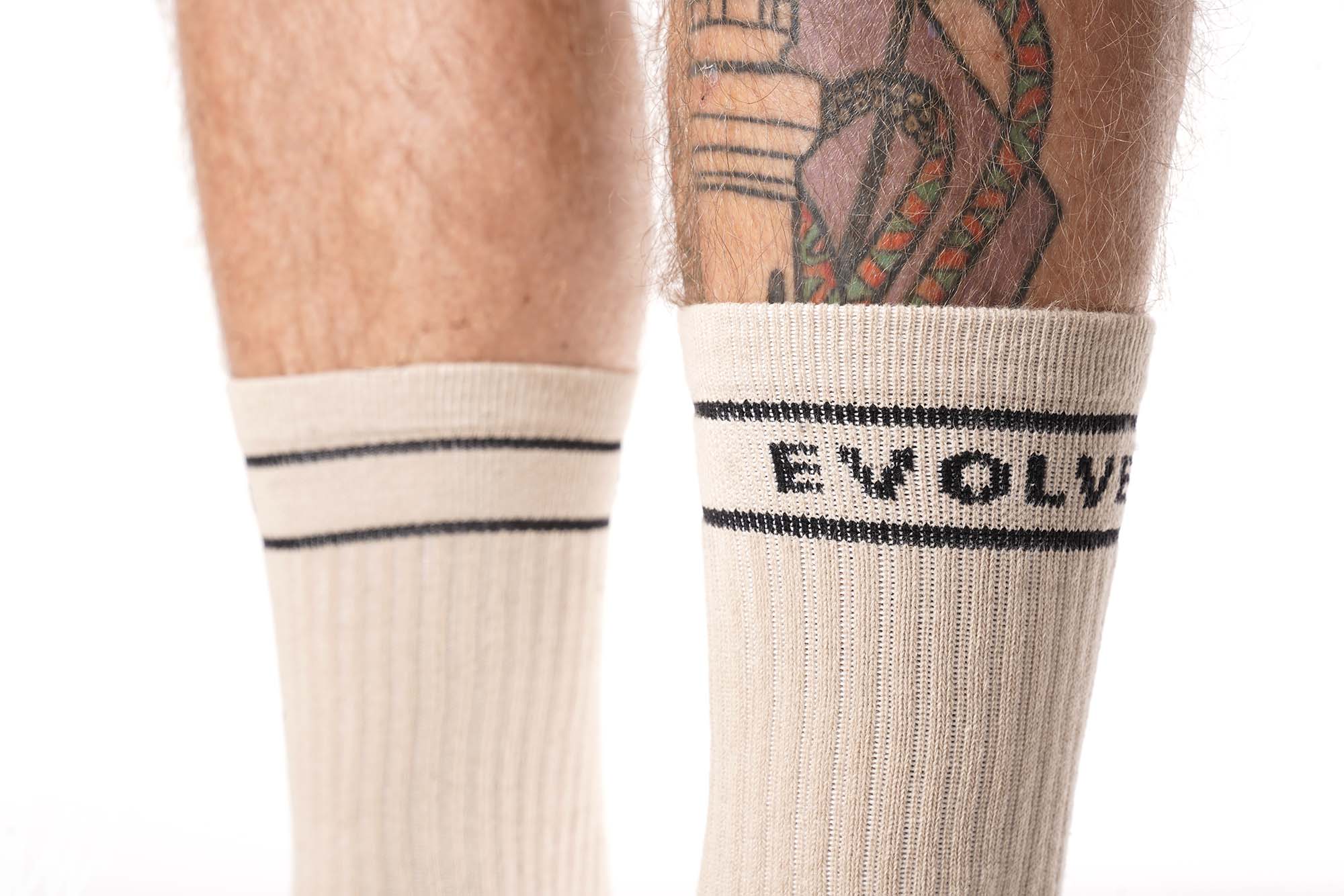 Earth 2 Pack Crew Socks - Image 5