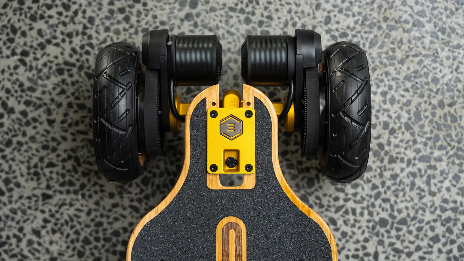 Fusion All Terrain Electric Skateboard - Image 15