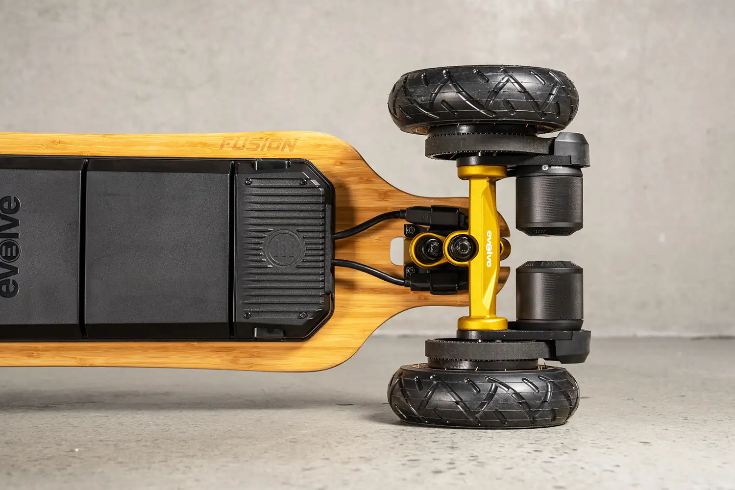 Fusion All Terrain Electric Skateboard - Image 7