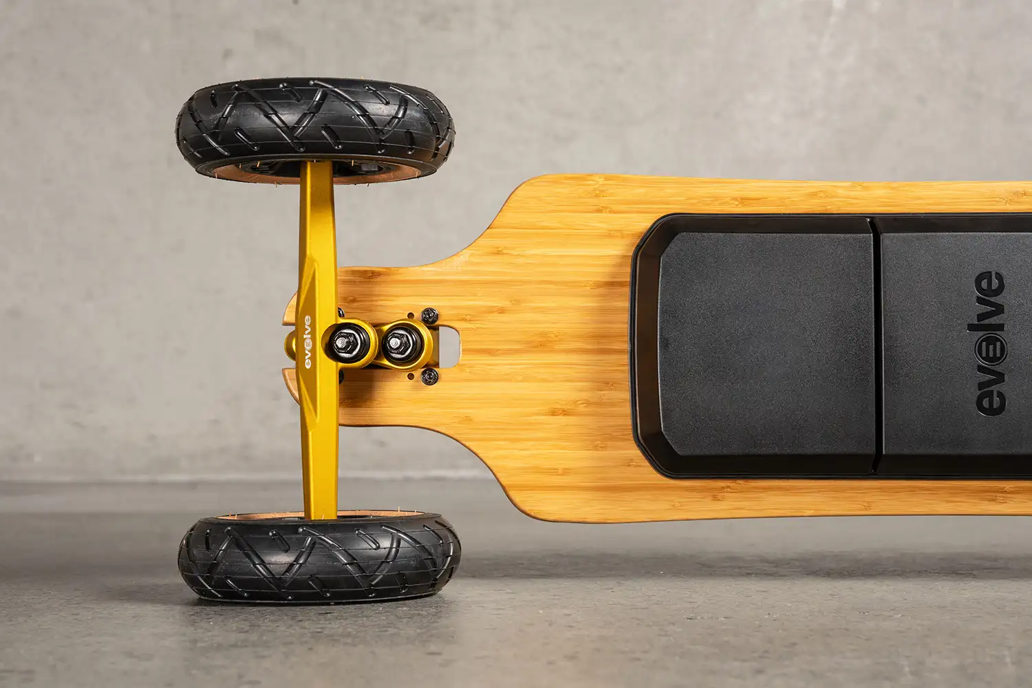 Fusion All Terrain Electric Skateboard - Image 9