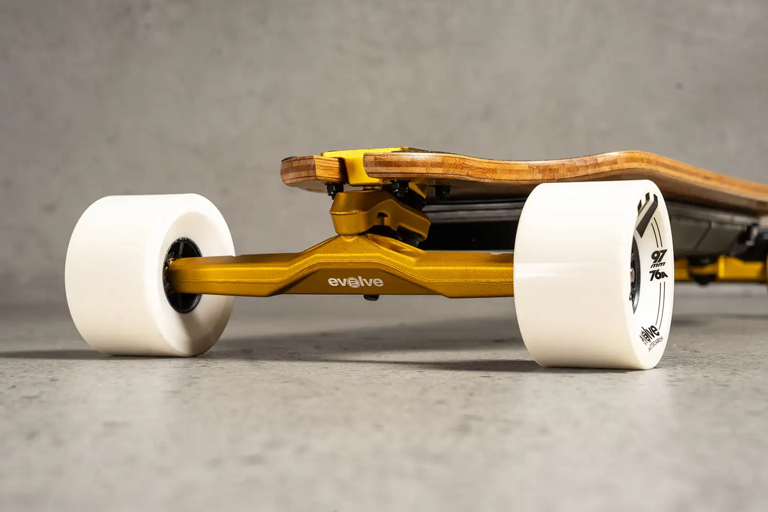 Fusion Street Electric Skateboard - Image 3