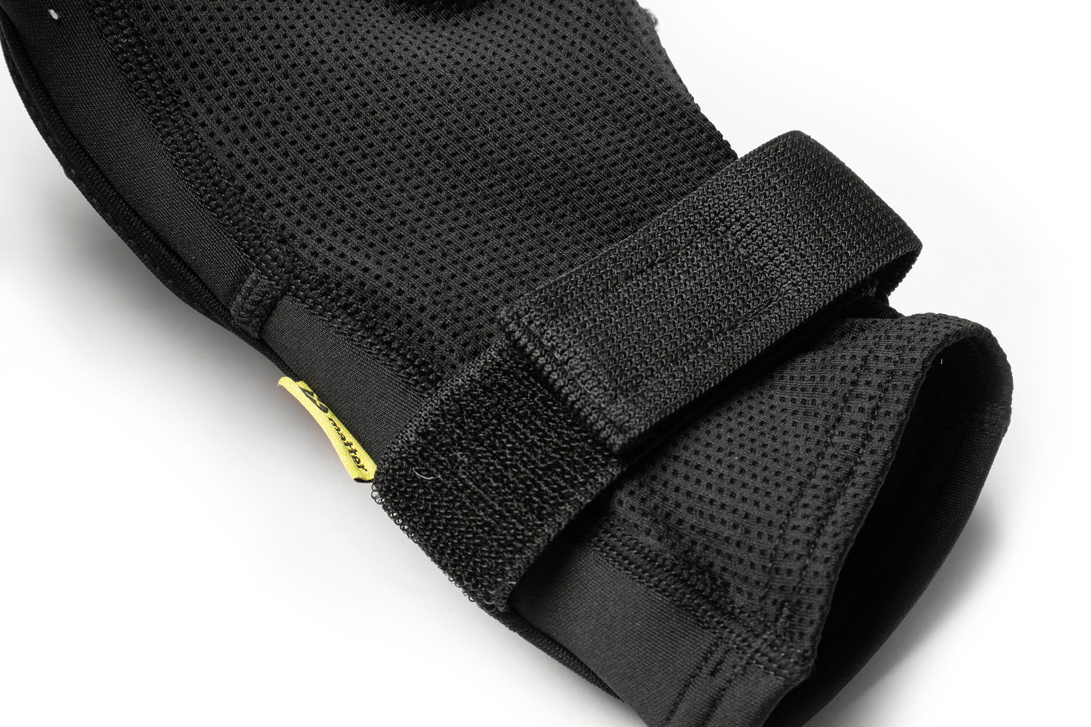 iXS x Evolve Elbow Pads for Skateboarding - Image 4