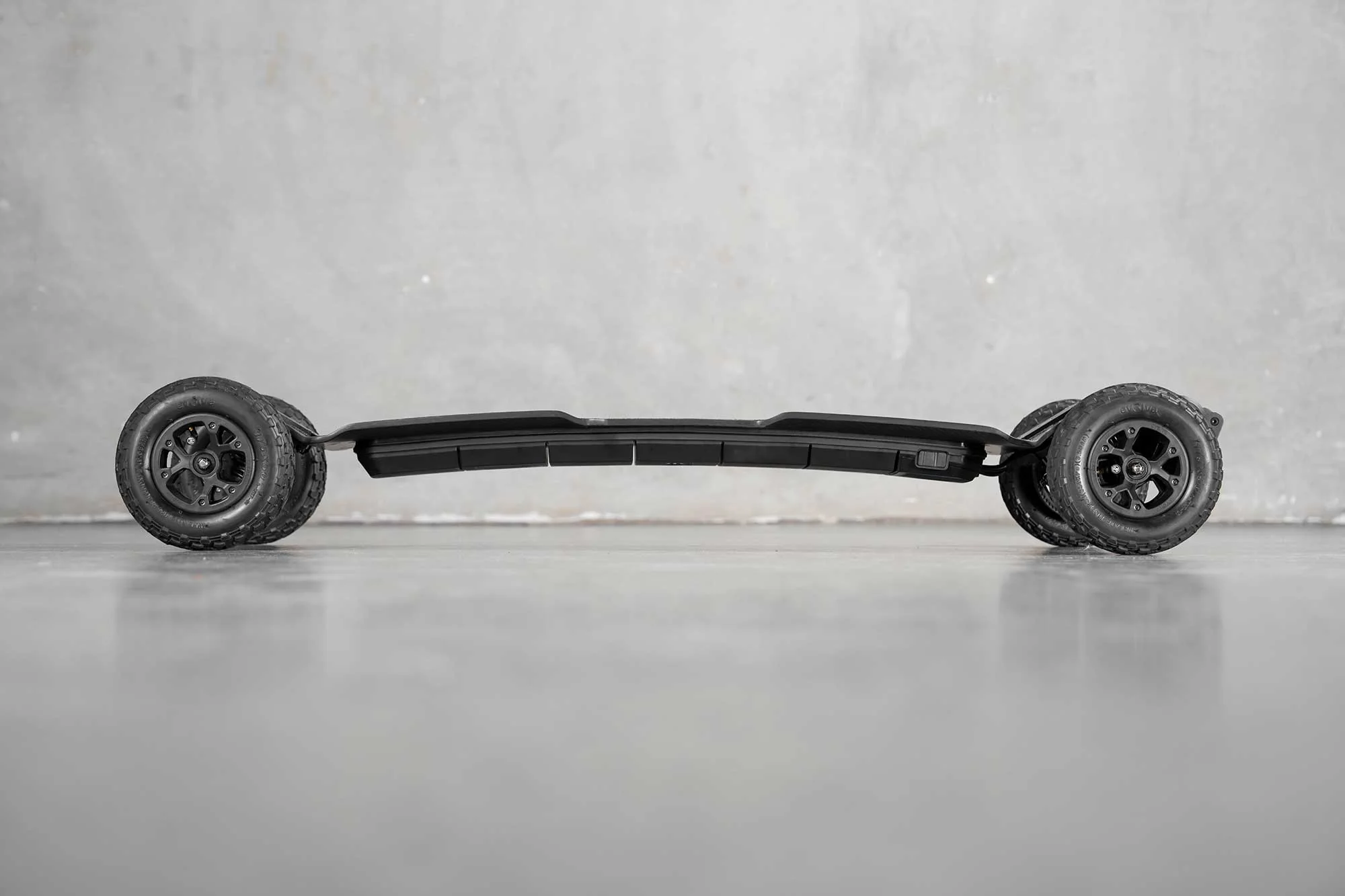Renegade Diablo Electric Skateboard - Image 3