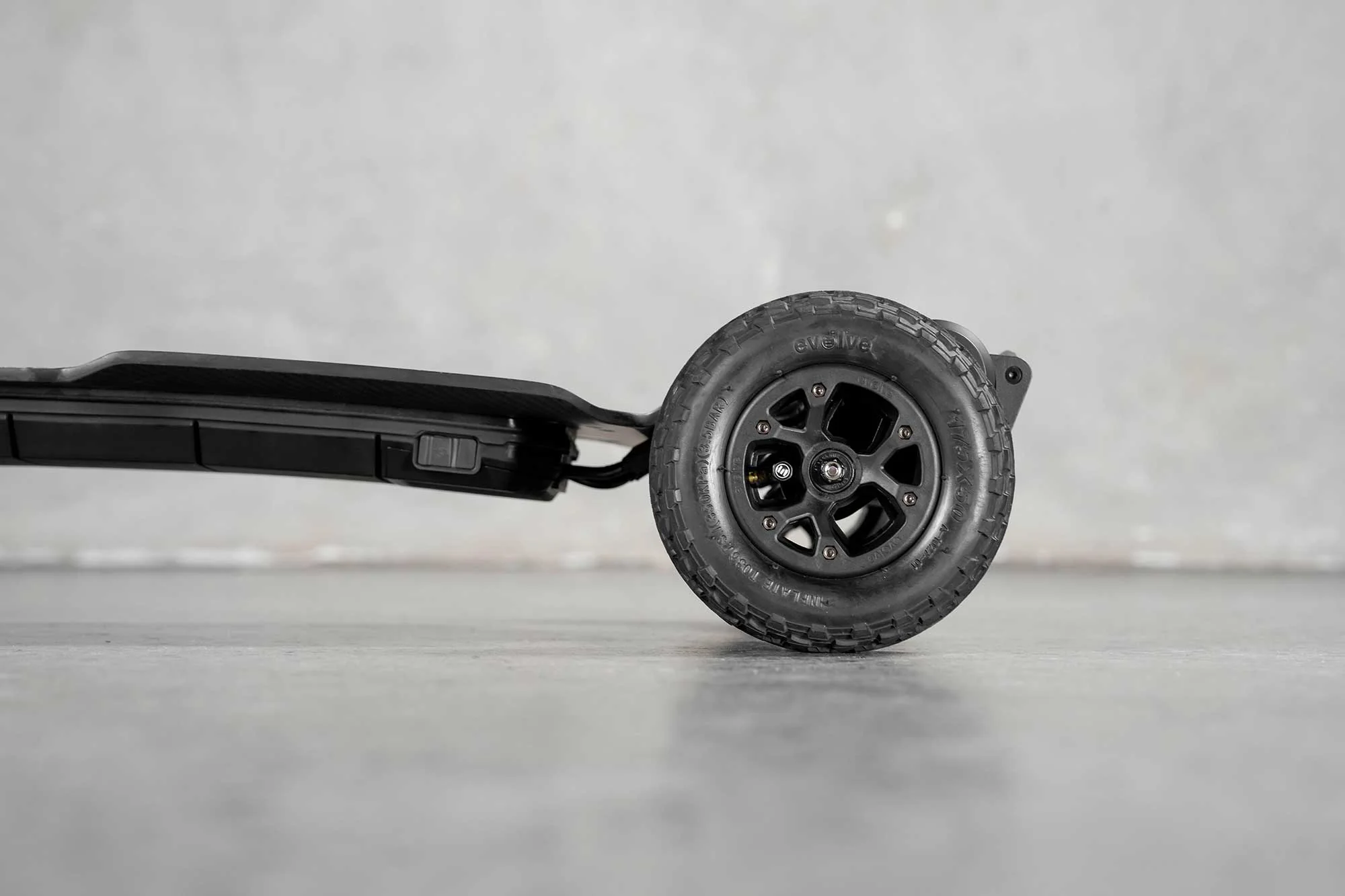 Renegade Diablo Electric Skateboard - Image 4