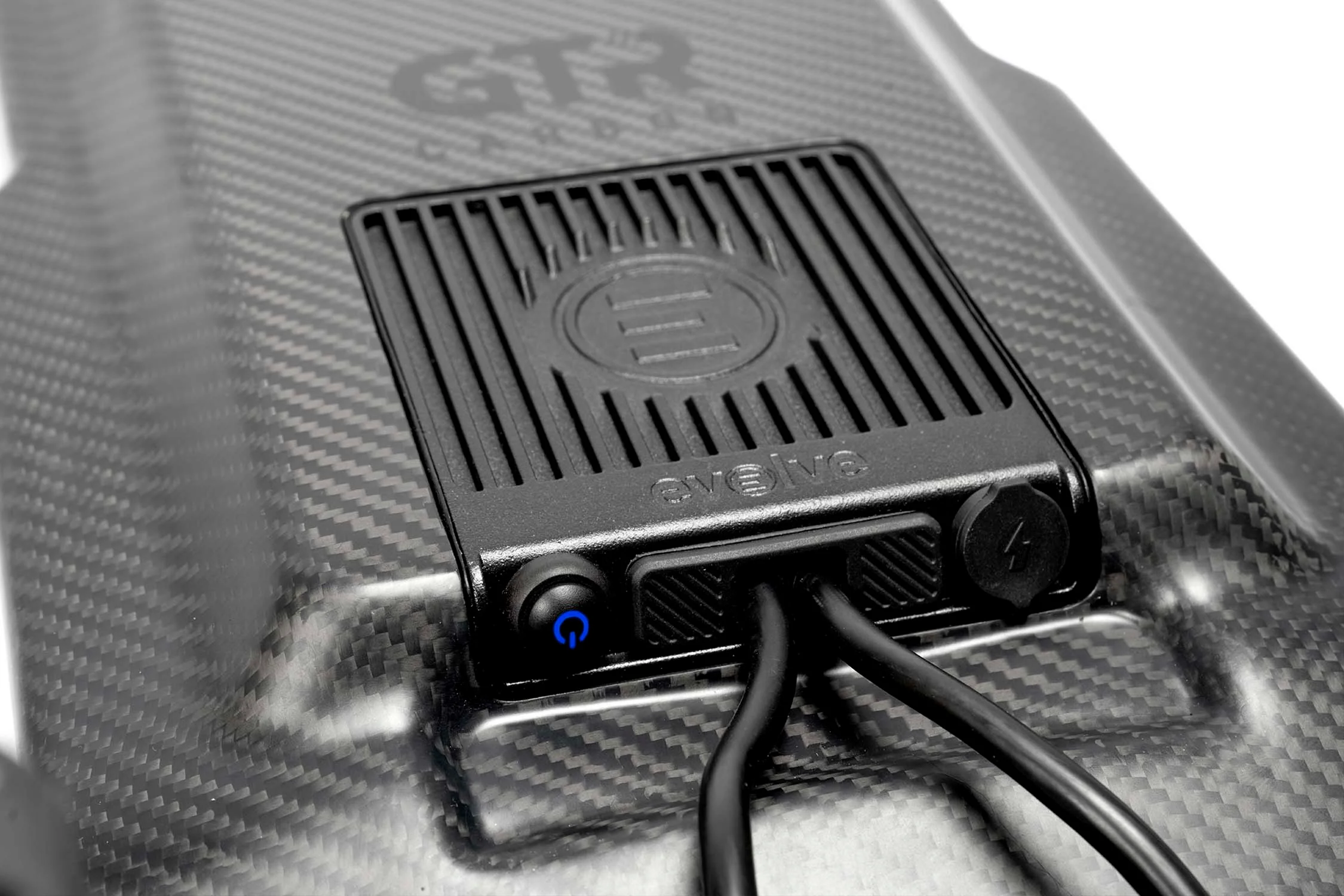RETAIL ONLY - GTR Carbon 2-in-1 - Image 12